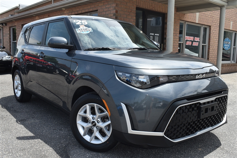 2025 Kia Soul's photo